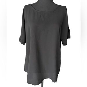 Classic Black Short-Sleeve Tunic Top